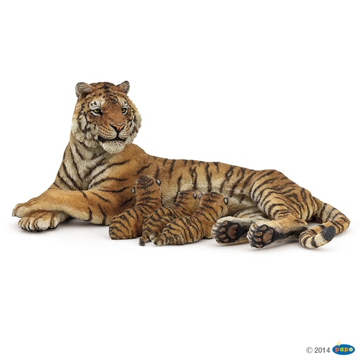 [PAP_50156] Tigresse couchée allaitant, Figurine de La Vie Sauvage Papo